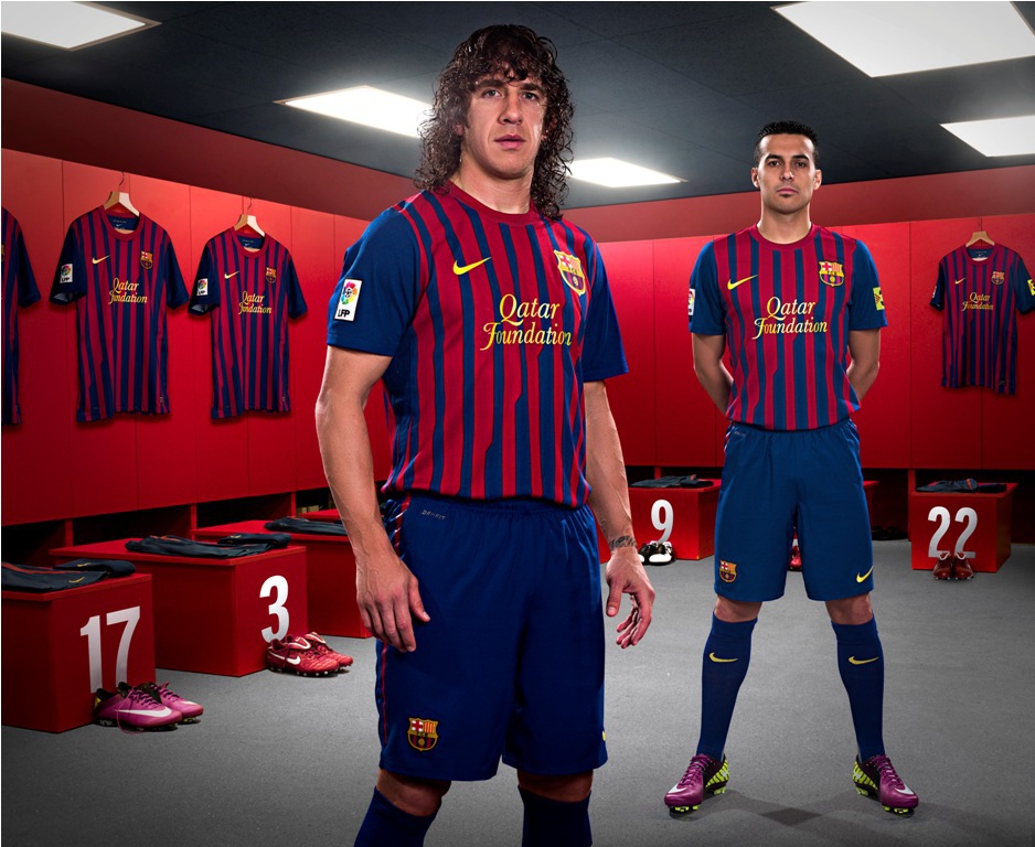 905476-img-sport-fotbal-barcelona-spanelsko-dresy-puyol